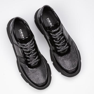 Ниски спортни обувки Izabela black/efekt